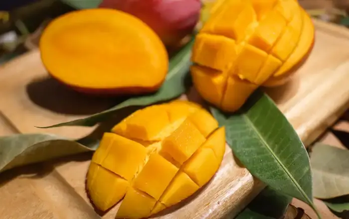 Cut mango